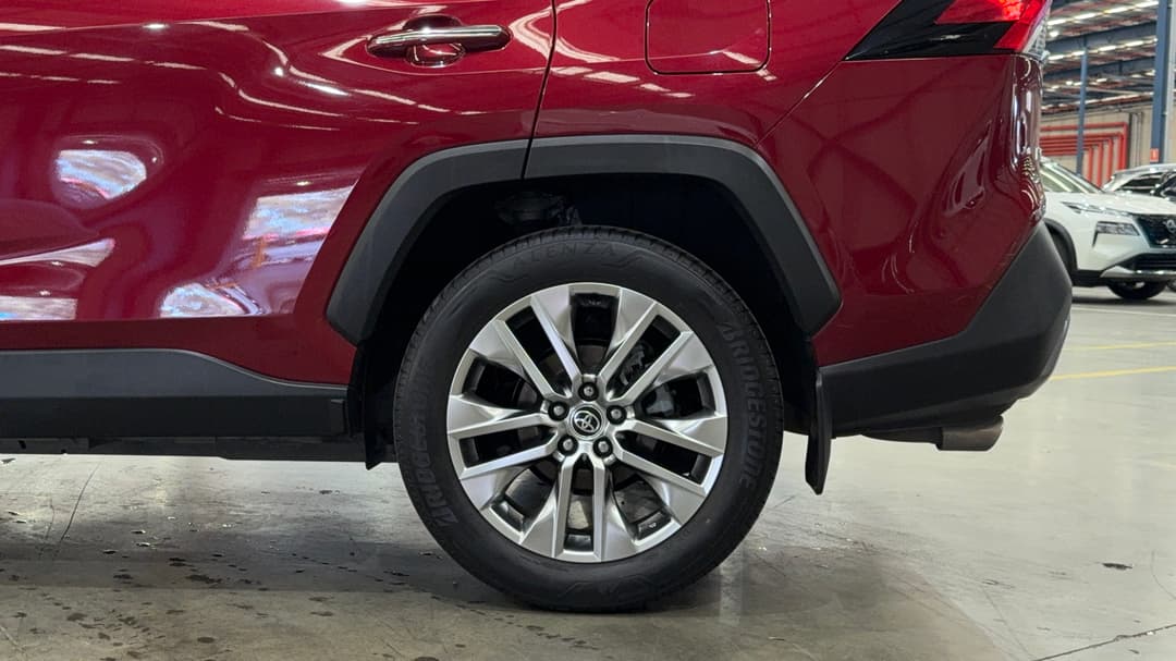 2021 Toyota RAV4 Cruiser (2WD), Automatic, 68121 km, Left Rear Wheel