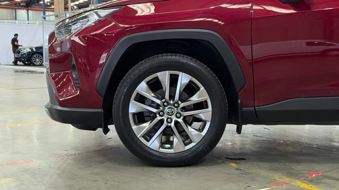2021 Toyota RAV4 Cruiser (2WD), Automatic, 68121 km, Left Front Wheel