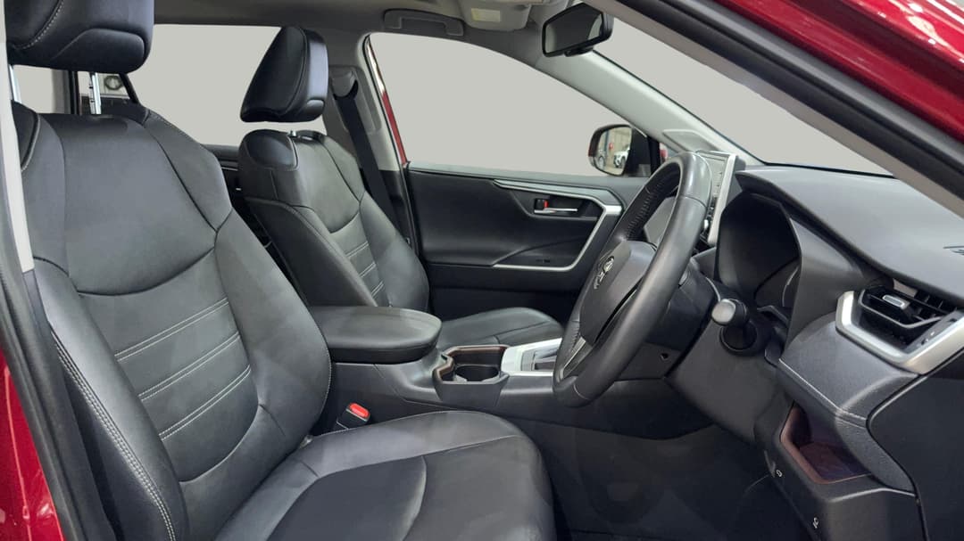 2021 Toyota RAV4 Cruiser (2WD), Automatic, 68121 km, Right Side Front Door Cabin View