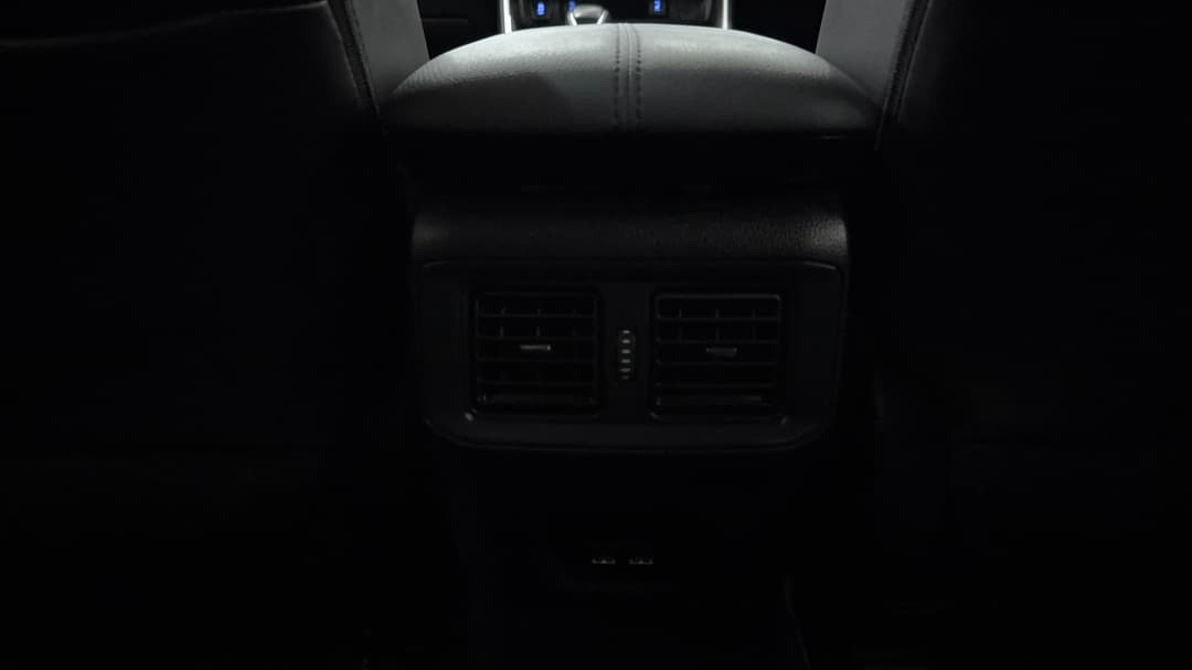 2021 Toyota RAV4 Cruiser (2WD), Automatic, 68121 km, Rear A/C Vent