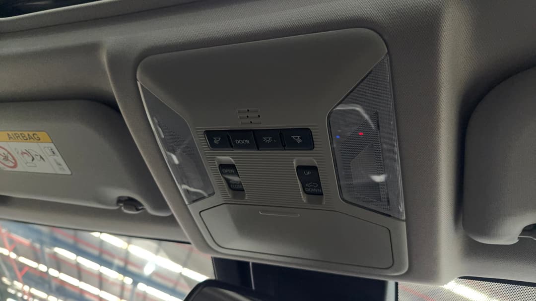 2021 Toyota RAV4 Cruiser (2WD), Automatic, 68121 km, On-Roof Controls/Sunglass holder