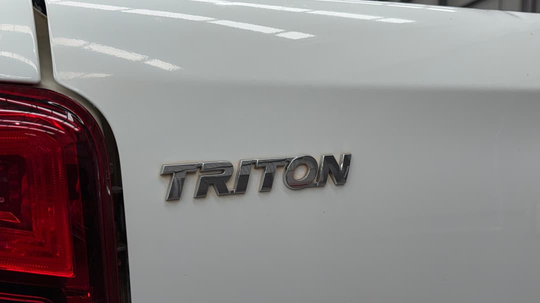 2019 Mitsubishi Triton Glx Plus (4x4), Automatic, 105756 km, Badge (Boot Left Side)