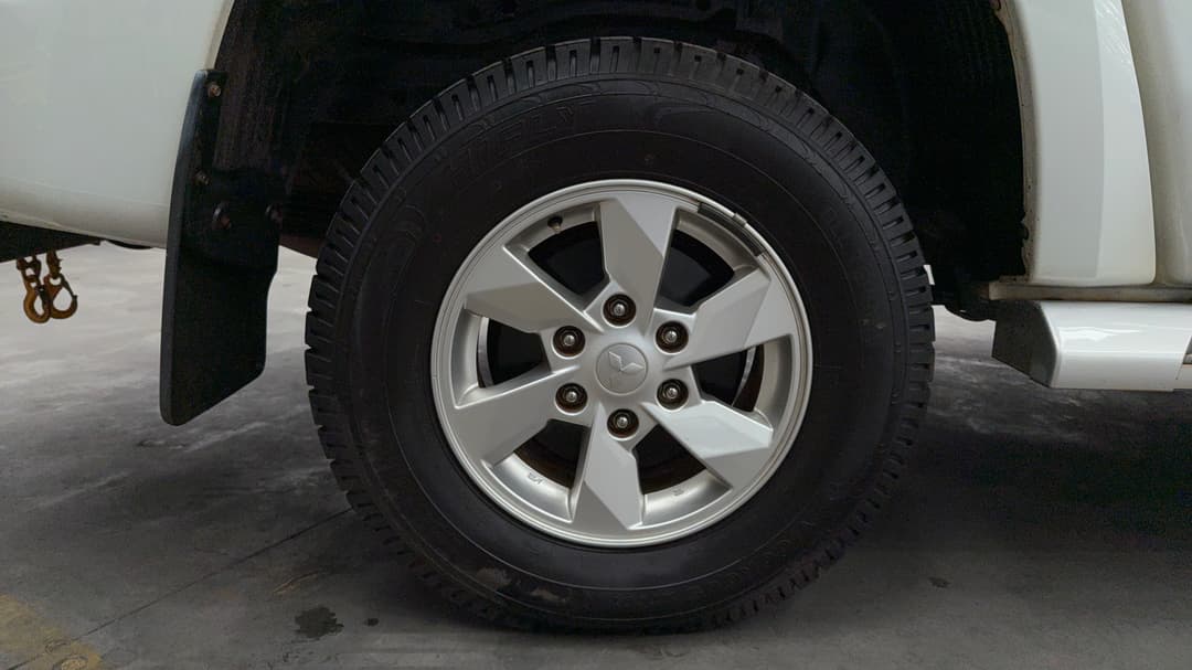2019 Mitsubishi Triton Glx Plus (4x4), Automatic, 105756 km, Right Rear Wheel