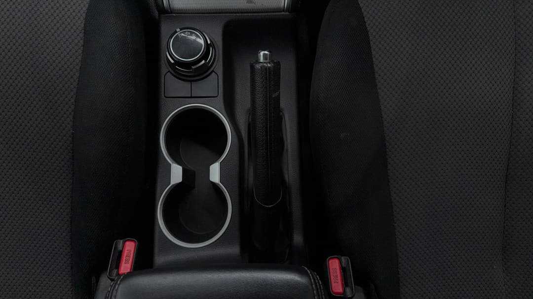 2019 Mitsubishi Triton Glx Plus (4x4), Automatic, 105756 km, Handbrake