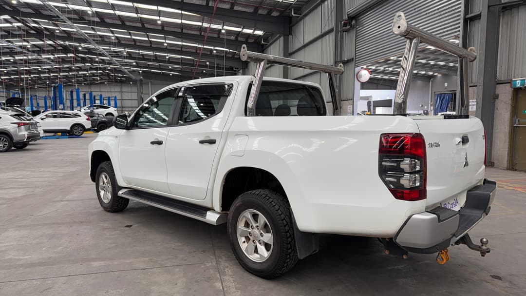 2019 Mitsubishi Triton Glx Plus (4x4), Automatic, 105756 km, Left Back Diagonal (45- Degree) View