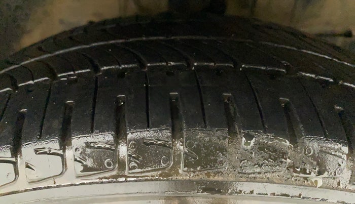 2015 Honda City 1.5L I-VTEC V MT, Petrol, Manual, 65,113 km, Right Front Tyre Tread