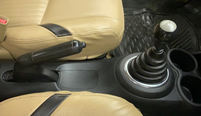 2012 Honda Brio S MT, CNG, Manual, 78,113 km, Gear Lever
