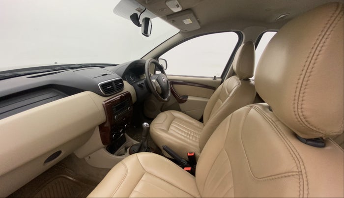 2015 Nissan Terrano XL (P), Petrol, Manual, 46,872 km, Right Side Front Door Cabin