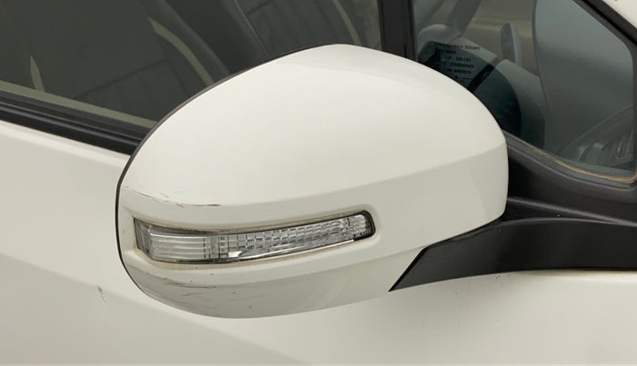 2014 Maruti Ertiga VXI, Petrol, Manual, 45,864 km, Right rear-view mirror - Minor scratches