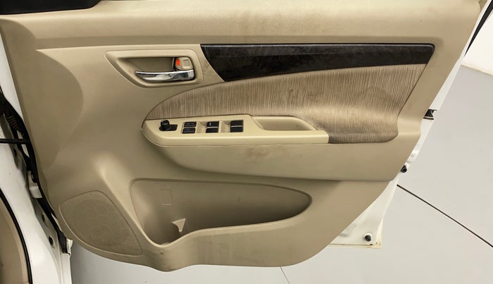 2014 Maruti Ertiga VXI, Petrol, Manual, 45,864 km, Driver Side Door Panels Control