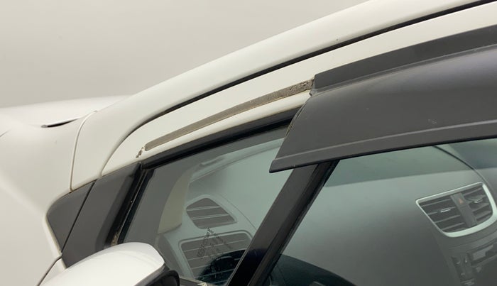 2014 Maruti Ertiga VXI, Petrol, Manual, 45,864 km, Front passenger door - Door visor damaged