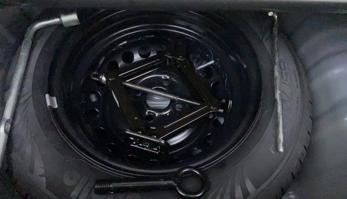 2022 Hyundai GRAND I10 NIOS SPORTZ CNG MT, CNG, Manual, 5,151 km, Spare Tyre