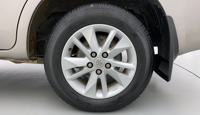 2020 Toyota Innova Crysta 2.4 GX 7 STR, Diesel, Manual, 42,217 km, Left Rear Wheel