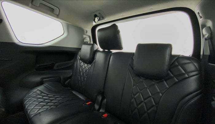 2020 Toyota Innova Crysta 2.4 GX 7 STR, Diesel, Manual, 42,217 km, Third Seat Row ( optional )