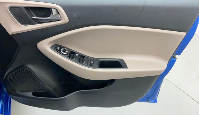 2017 Hyundai Elite i20 ASTA 1.2, Petrol, Manual, 38,673 km, Driver Side Door Panels Control