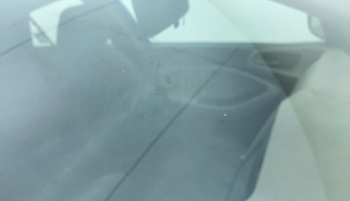 2017 Hyundai Elite i20 ASTA 1.2, Petrol, Manual, 38,673 km, Front windshield - Minor spot on windshield