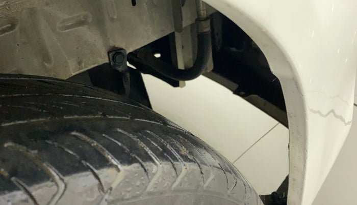 2011 Toyota Etios G, Petrol, Manual, 92,360 km, Right fender - Lining missing