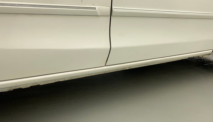 2011 Toyota Etios G, Petrol, Manual, 92,360 km, Right running board - Minor scratches