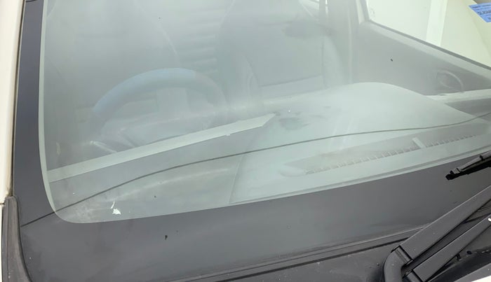 2011 Toyota Etios G, Petrol, Manual, 92,360 km, Front windshield - Minor spot on windshield