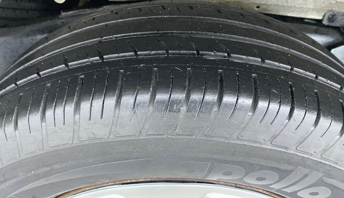 2020 Mahindra Scorpio S5, Diesel, Manual, 61,120 km, Right Rear Tyre Tread