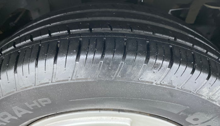 2020 Mahindra Scorpio S5, Diesel, Manual, 61,120 km, Right Front Tyre Tread