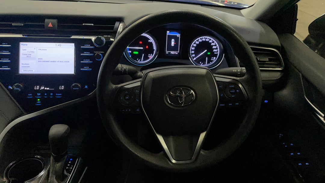 2019 Toyota Camry Ascent Hybrid, Automatic, 76211 km, Steering Wheel Close-up