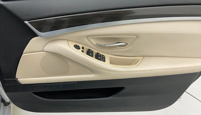 2013 BMW 5 Series 520D LUXURY LINE, Diesel, Automatic, 46,680 km, Driver Side Door Panels Control