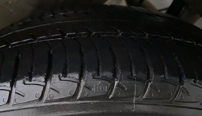 2018 Maruti Celerio VXI CNG D, CNG, Manual, 30,488 km, Left Rear Tyre Tread