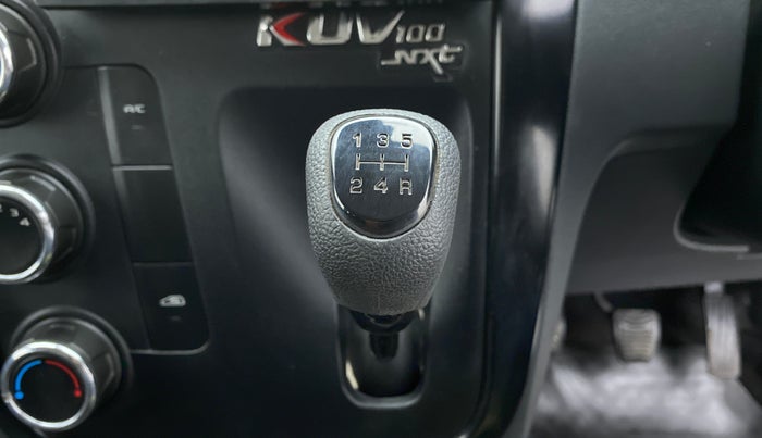 2018 Mahindra KUV 100 NXT K2 6 STR, Petrol, Manual, 21,942 km, Gear Lever
