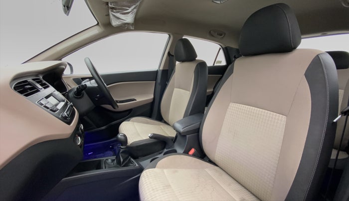 2018 Hyundai Elite i20 Magna Executive 1.2, Petrol, Manual, 21,666 km, Right Side Front Door Cabin View