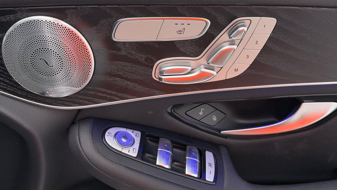 2020 Mercedes-benz GLC 200, Automatic, 40536 km, Drivers Side Door Panel Controls