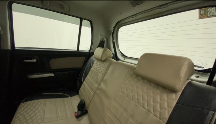 2014 Maruti Wagon R 1.0 VXI, Petrol, Manual, 72,025 km, Right Side Rear Door Cabin