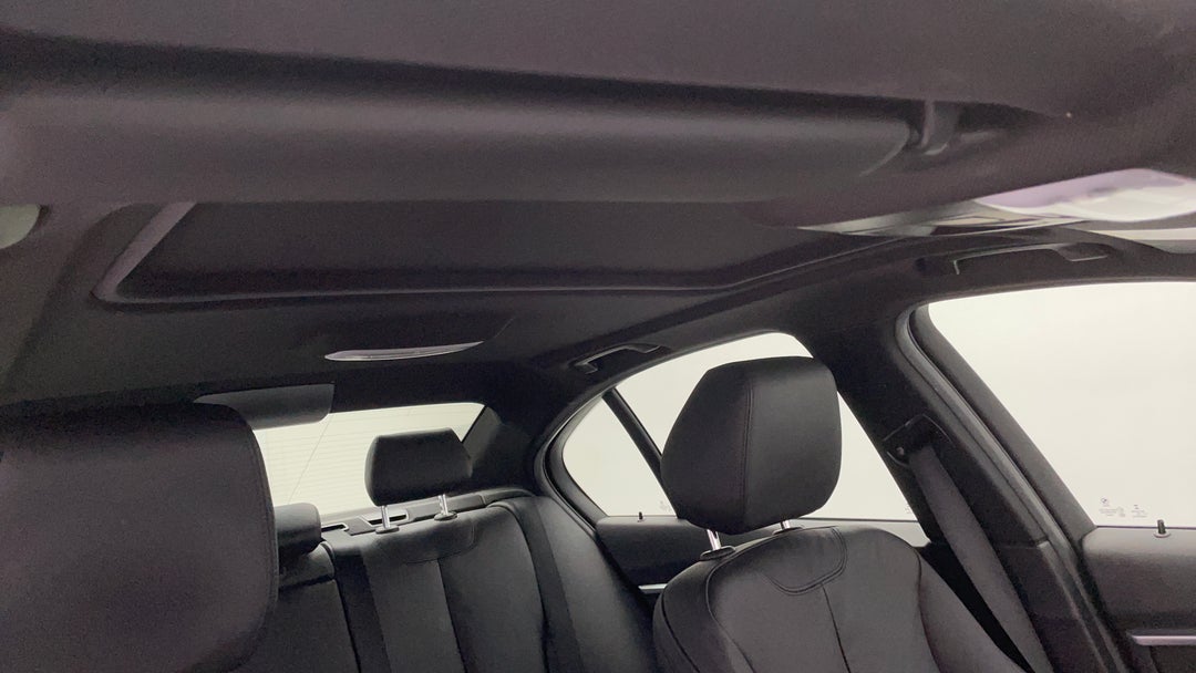Interior Sunroof/Moonroof