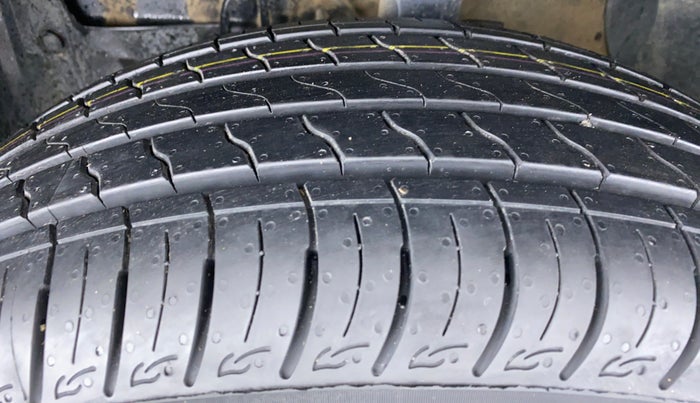 2019 Maruti Vitara Brezza VDI, Diesel, Manual, 24,195 km, Left Front Tyre Tread