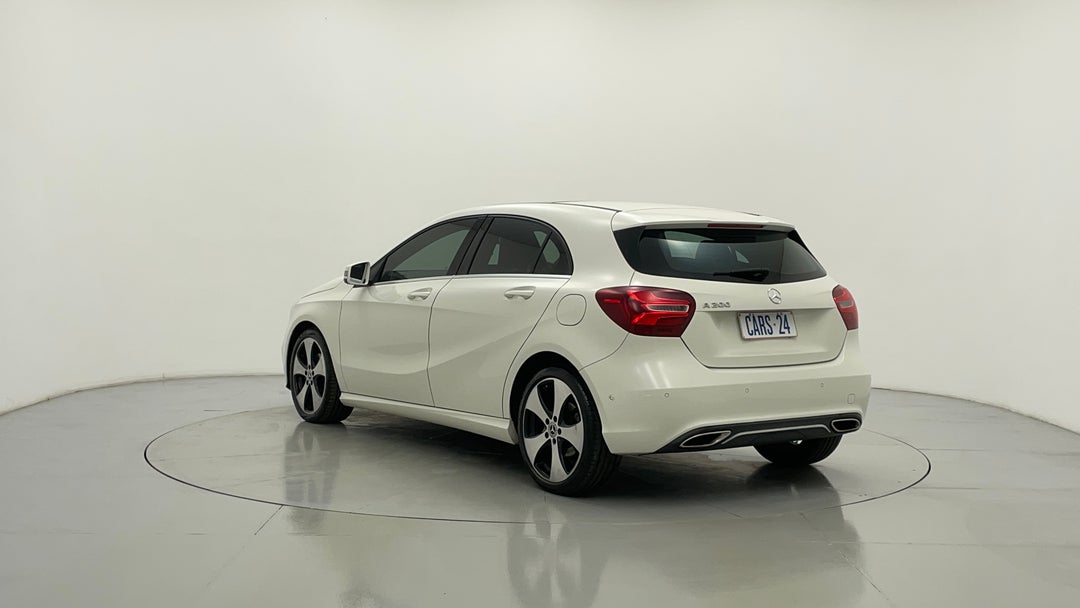 Left Back Diagonal (45- Degree) View