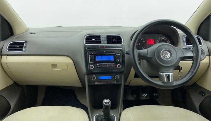 2010 Volkswagen Vento HIGHLINE 1.6 MPI, Petrol, Manual, 1,21,832 km, Dashboard