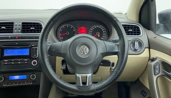 2010 Volkswagen Vento HIGHLINE 1.6 MPI, Petrol, Manual, 1,21,832 km, Steering Wheel Close Up