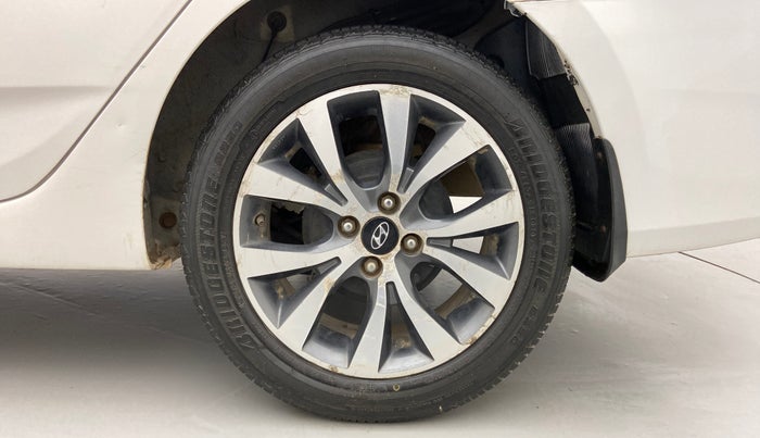 2016 Hyundai Verna FLUIDIC 4S 1.6 VTVT SX, Petrol, Manual, 66,039 km, Left Rear Wheel