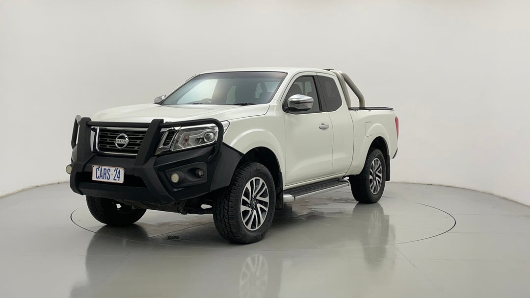 2016 Nissan Navara St-x (4x4), Automatic, 121451 km, Left Front Diagonal (45- Degree) View