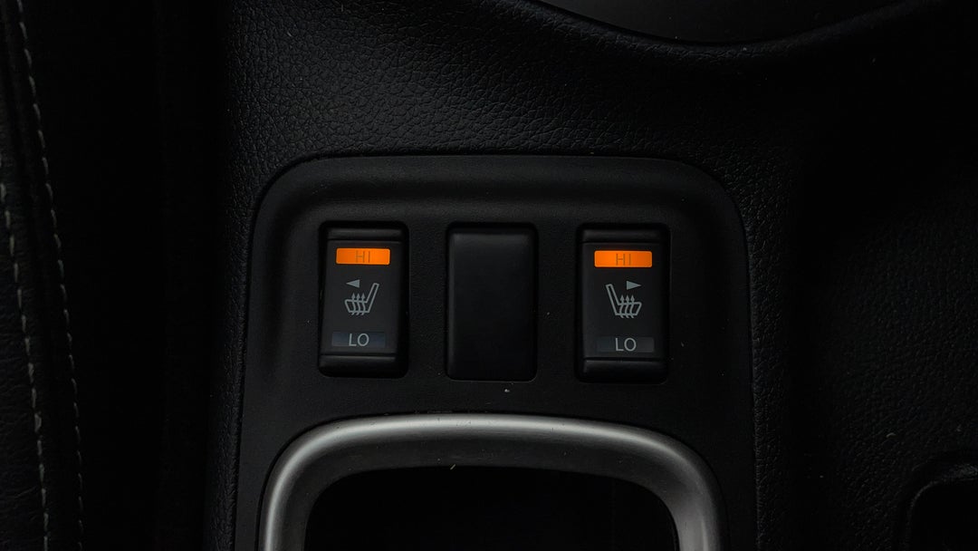 2016 Nissan Navara St-x (4x4), Automatic, 121451 km, Ventilated Seats