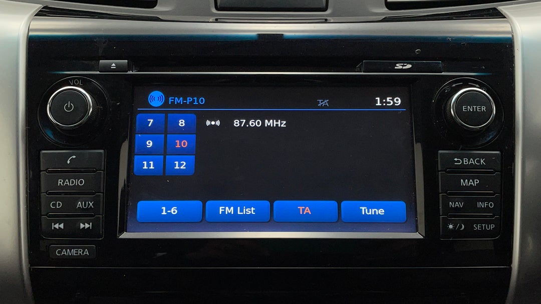 2016 Nissan Navara St-x (4x4), Automatic, 121451 km, Infotainment System