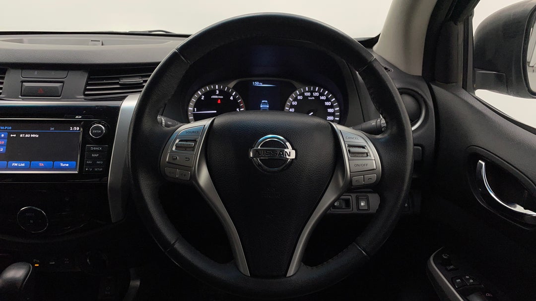2016 Nissan Navara St-x (4x4), Automatic, 121451 km, Steering Wheel Close-up