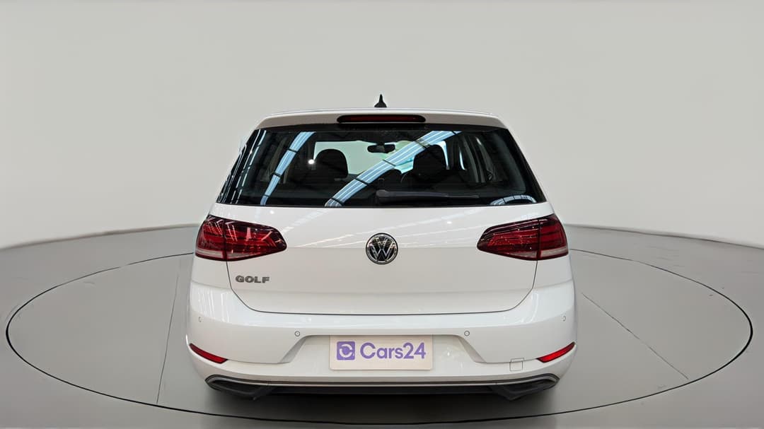 2018 Volkswagen Golf 110 Tsi Comfortline, Automatic, 100413 km, Back/Rear View