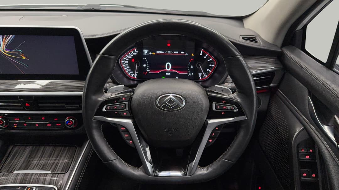 2021 LDV D90 Executive (4WD), Automatic, 83778 km, Steering Wheel Close-up