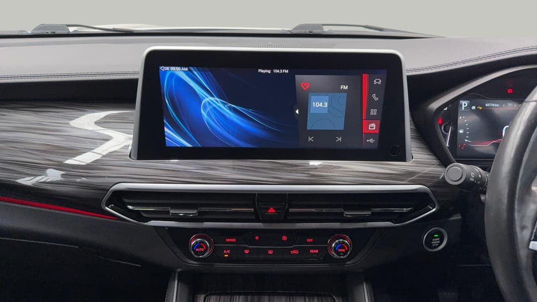 2021 LDV D90 Executive (4WD), Automatic, 83778 km, Center Console