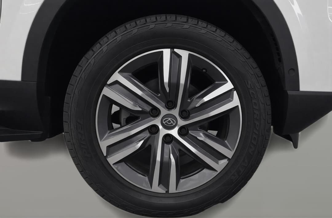 2021 LDV D90 Executive (4WD), Automatic, 83778 km, Right Front Wheel