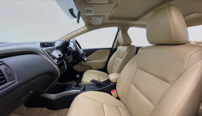 2015 Honda City VX MT PETROL, Petrol, Manual, 61,115 km, Right Side Front Door Cabin