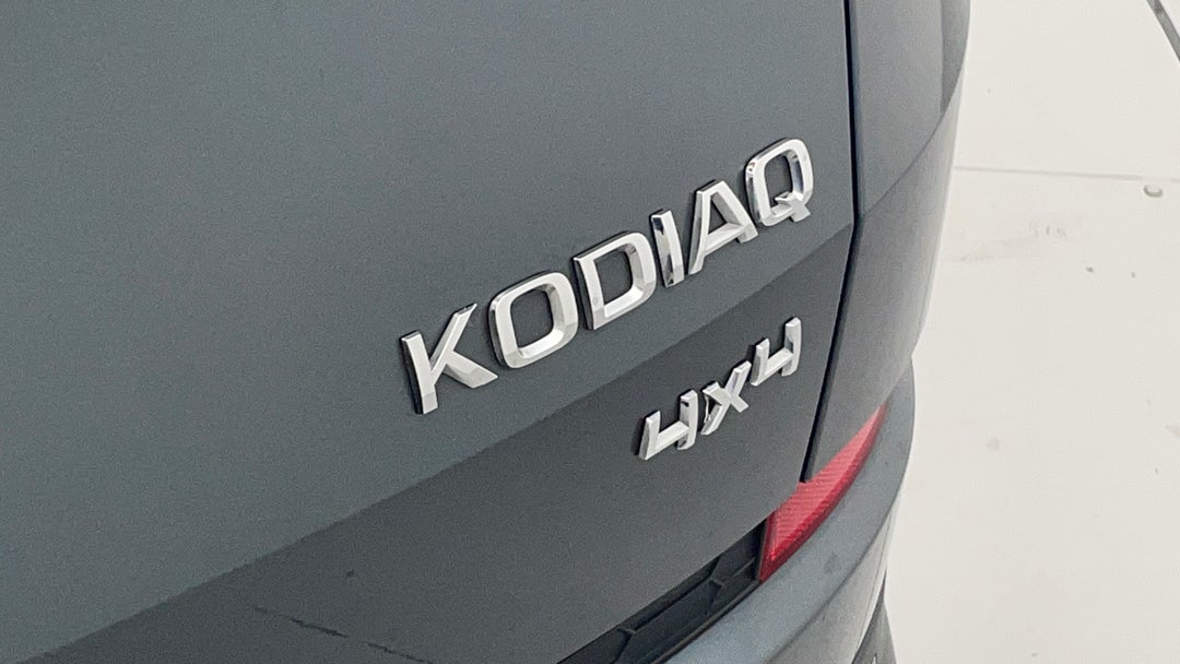 Badge (Boot Right Side)