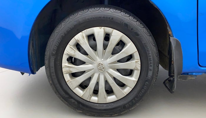 2013 Toyota Etios Liva G, Petrol, Manual, 51,778 km, Left Front Wheel