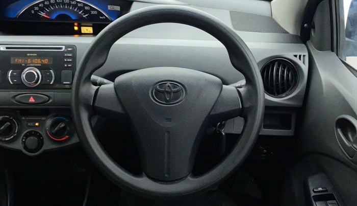 2013 Toyota Etios Liva G, Petrol, Manual, 51,778 km, Steering Wheel Close Up